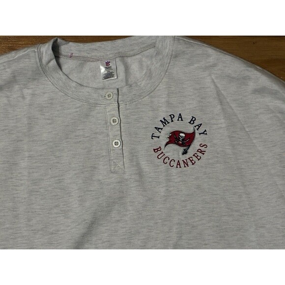 Tampa Bay Buccaneers Men’s Henley Sweatshirt – XXL – Gray - Picture 2 of 4